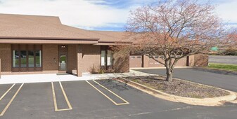 600 S Nicolet Rd, Appleton WI - Drive Through Restaurant