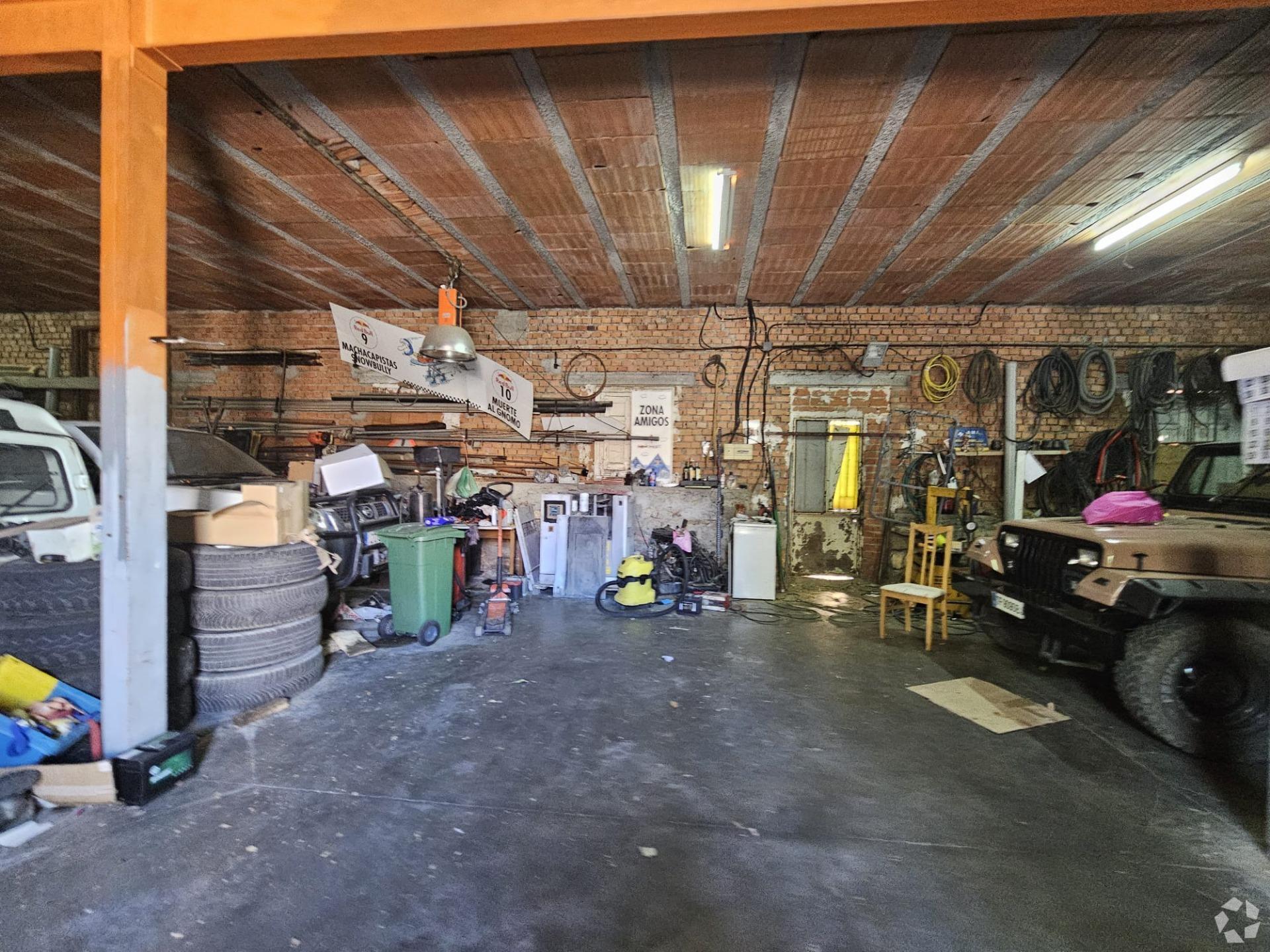 Industrial in Pedrezuela, Madrid for lease Primary Photo- Image 1 of 4