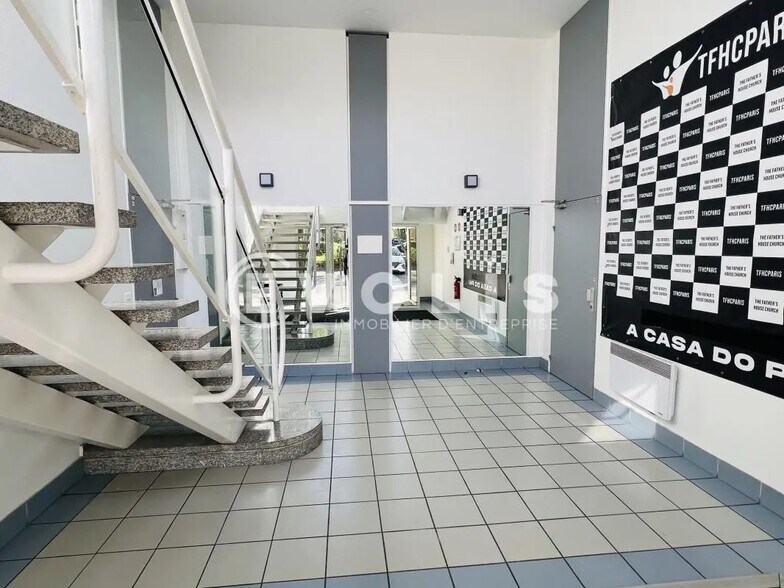 20 Rue Des Campanules, Lognes for lease - Building Photo - Image 2 of 6