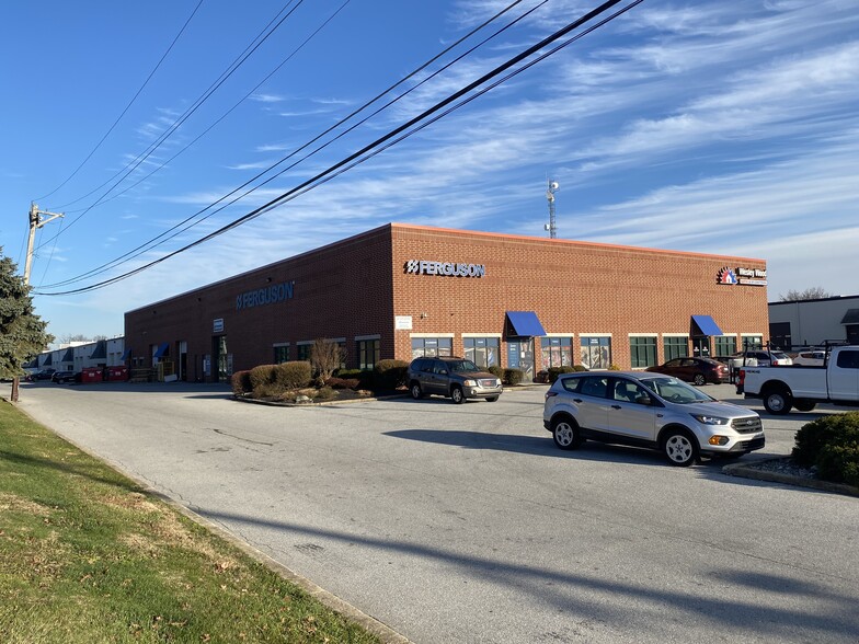 319 Westtown Rd, West Chester, PA for lease - Building Photo - Image 1 of 1