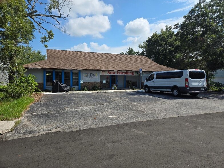 6115 Central Ave, New Port Richey, FL for sale - Building Photo - Image 2 of 3