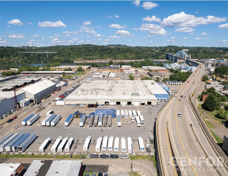 400 Graham St, McKees Rocks, PA for lease - Building Photo - Image 3 of 7