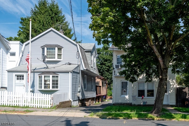 7 Central Ave, Caldwell, NJ 07006