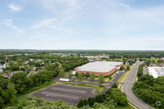 555 N Research Pl, Central Islip, NY - aerial  map view