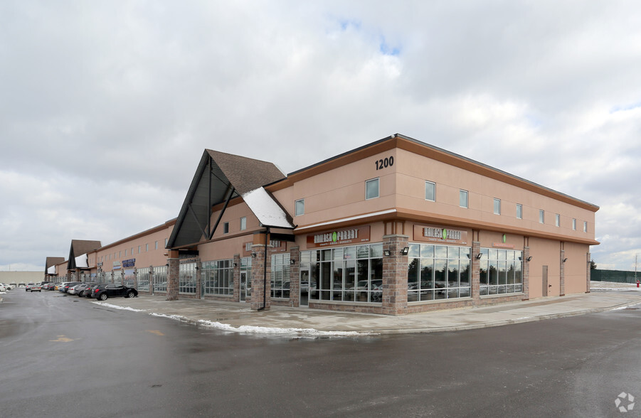 1200 Derry Rd E, Mississauga, ON for lease - Primary Photo - Image 1 of 47