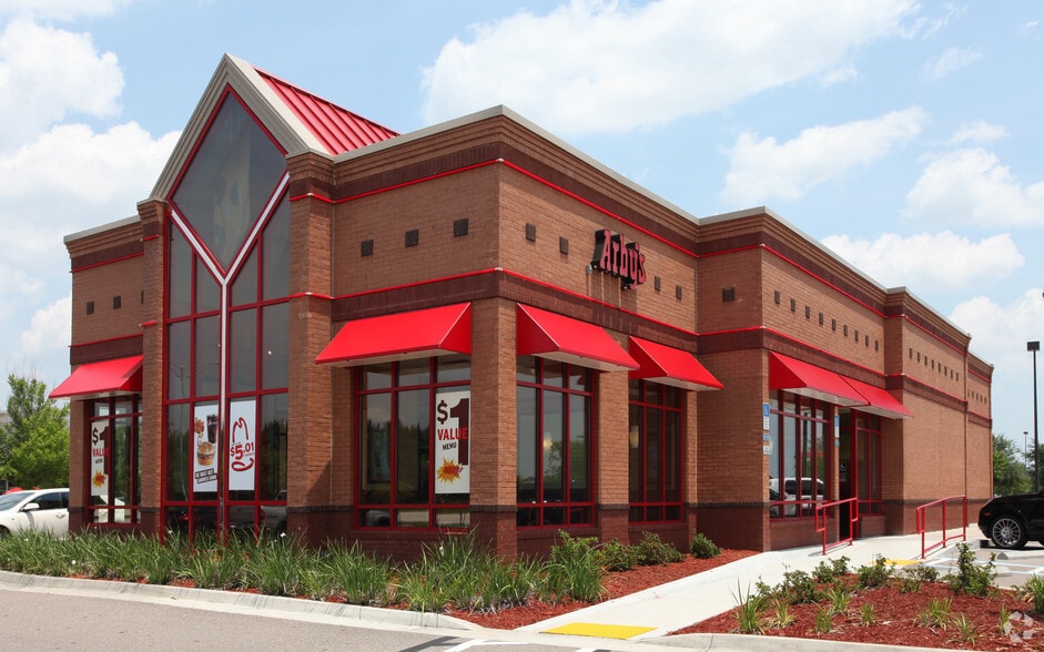 10206 River Marsh Dr, Jacksonville, FL for lease - Primary Photo - Image 1 of 5