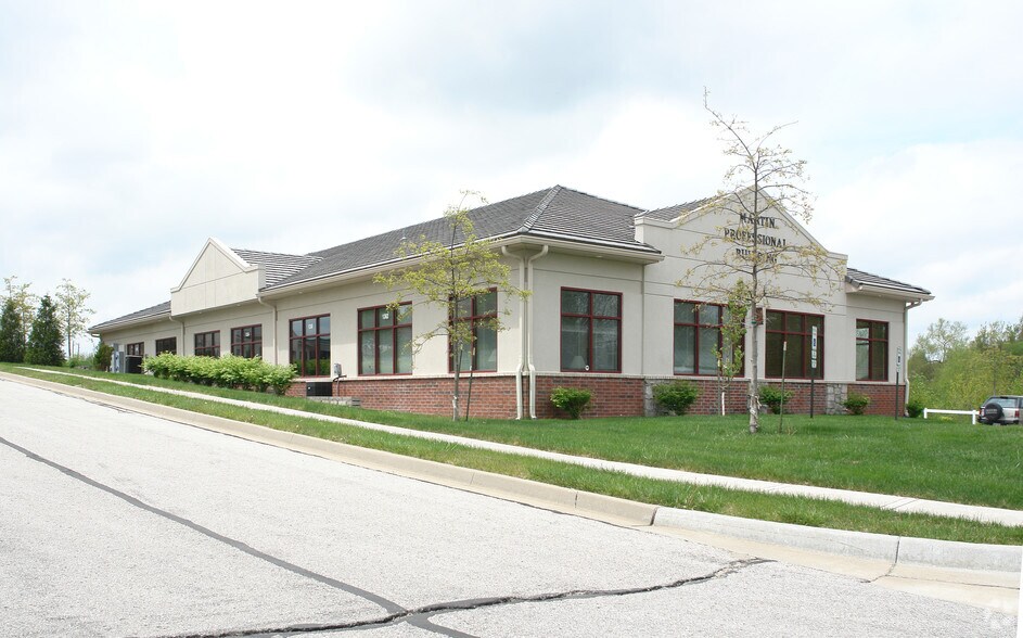 13501362 NE Windsor Dr, Lees Summit, MO 64086