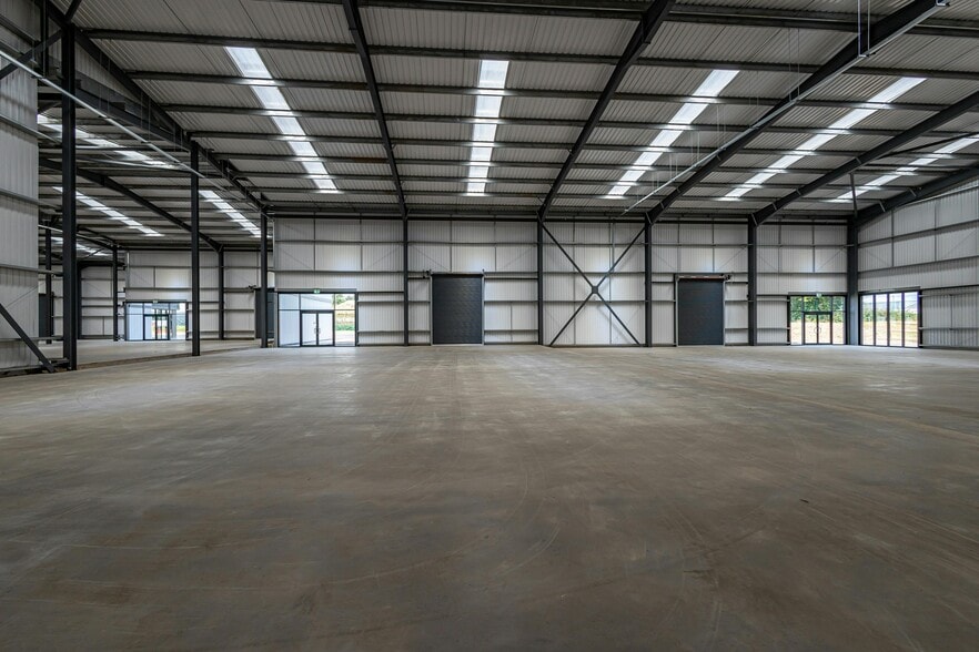 Clywedog Rd N, Wrexham for lease - Building Photo - Image 3 of 6