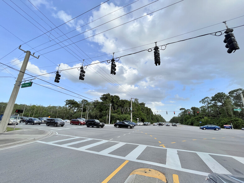 Pine Ridge Rd, Naples, FL for sale - Primary Photo - Image 3 of 5