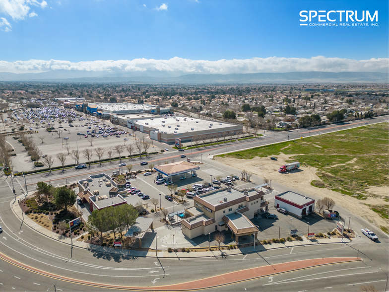 44846 Valley Center Way, Lancaster, CA for sale - Building Photo - Image 3 of 20