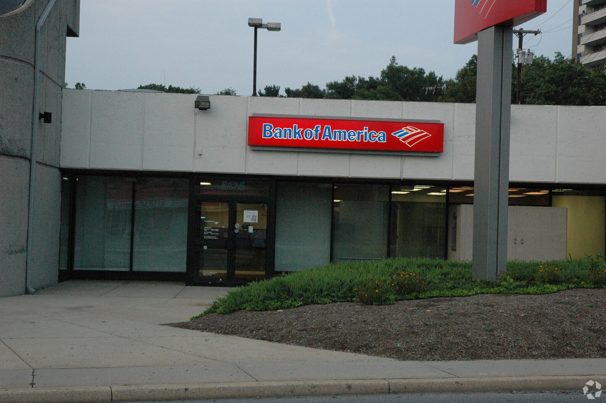 5135 River Rd, Bethesda, MD 20816 Retail for Lease