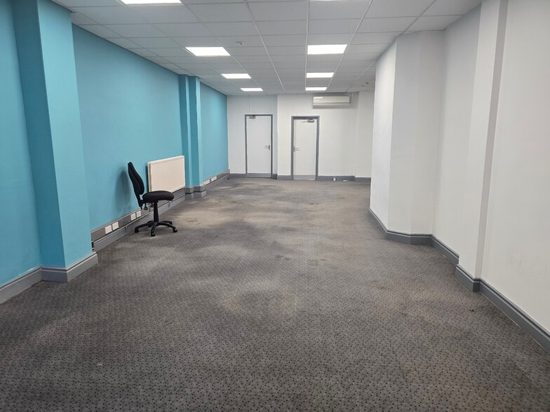 12-14 Albert Rd, Middlesbrough for lease - Building Photo - Image 2 of 3
