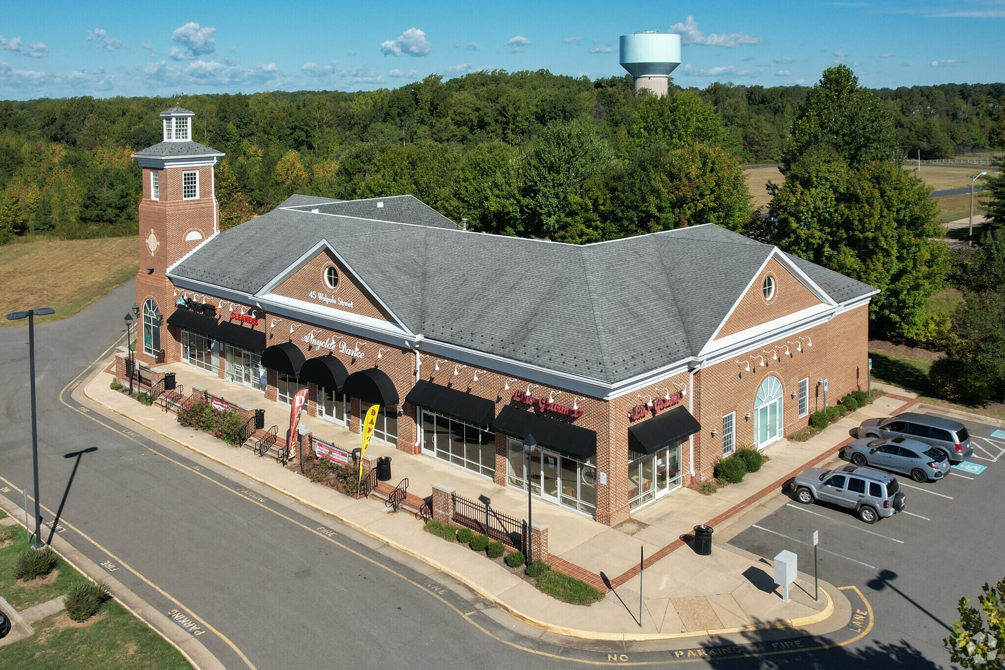 35 Walpole St, Stafford, VA 22554 The Shops At Amyclae