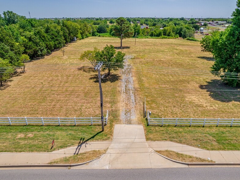 14100 S Western Ave, Oklahoma City, OK for sale - Building Photo - Image 2 of 16
