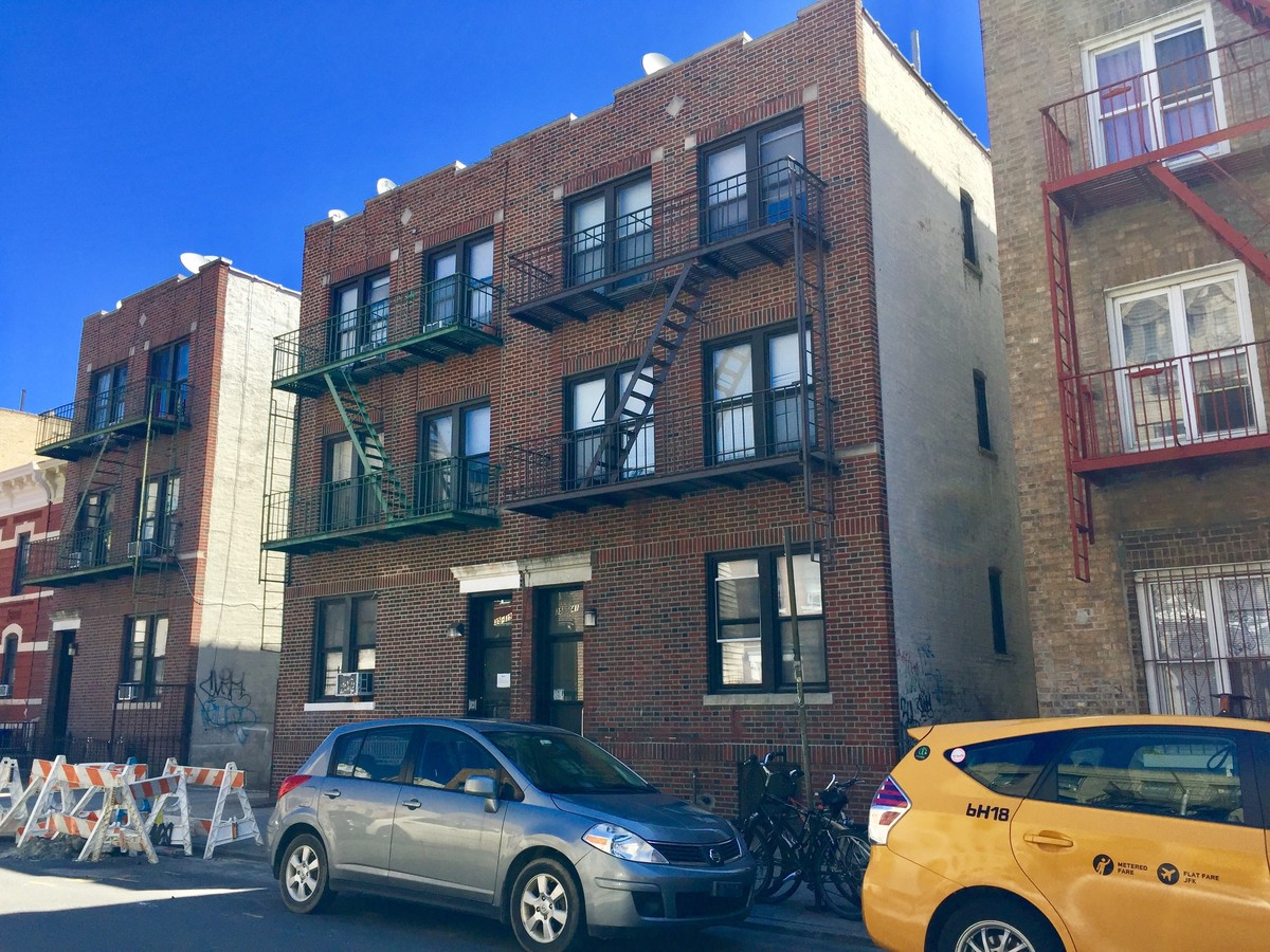 35-41 34th St, Astoria, NY 11106 | LoopNet