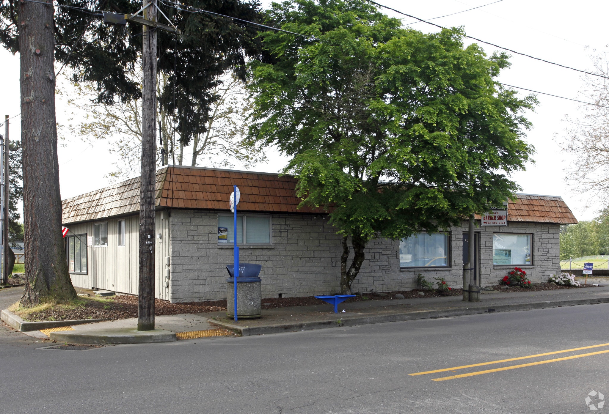 405 W Arlington St, Gladstone, OR for sale Primary Photo- Image 1 of 1