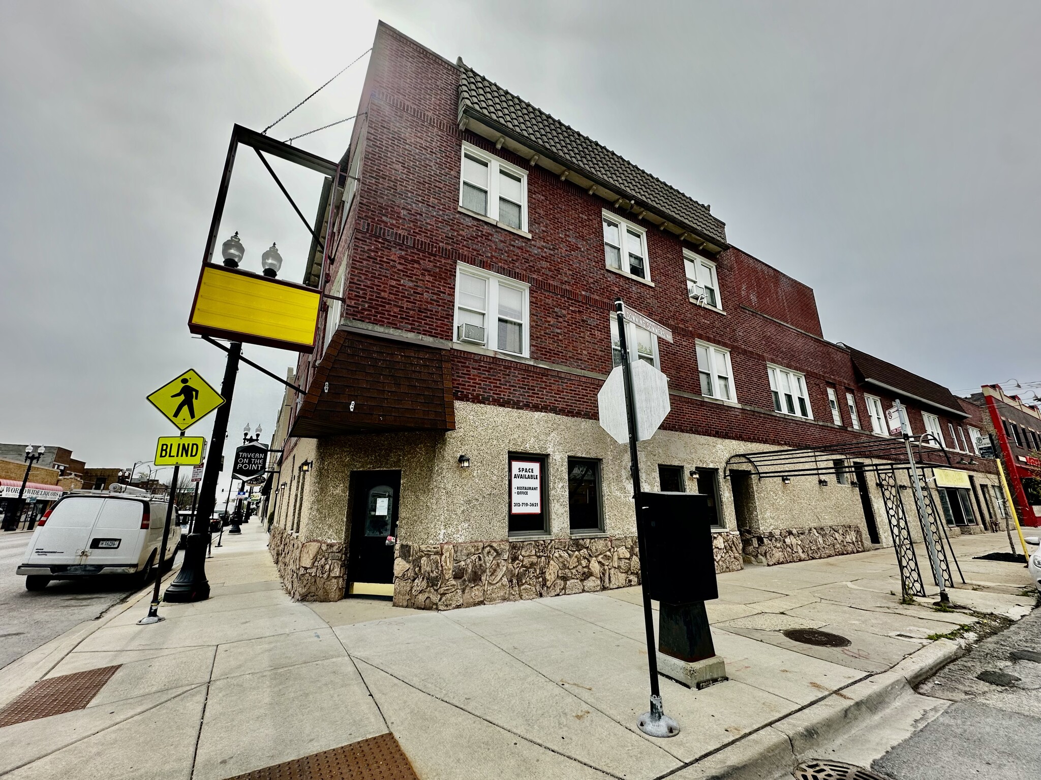 6728-6730 N Northwest Hwy, Chicago, IL for lease Building Photo- Image 1 of 6