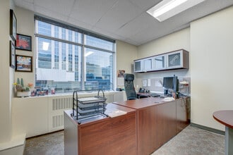 141 Laurier Ave W, Ottawa, ON for lease Interior Photo- Image 2 of 5