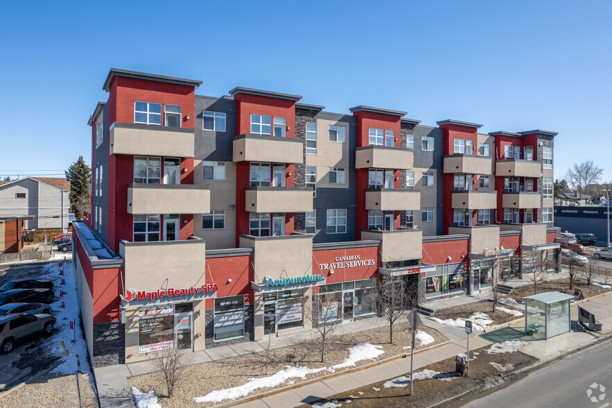 2308 Centre St NE, Calgary, AB for lease - Building Photo - Image 2 of 16