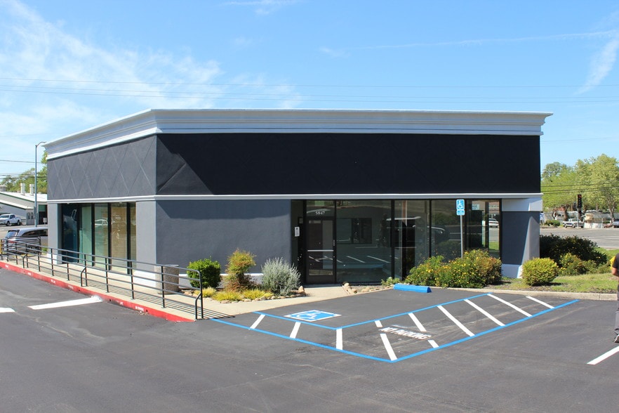 5839 Manzanita Ave, Carmichael, CA for lease - Primary Photo - Image 2 of 2