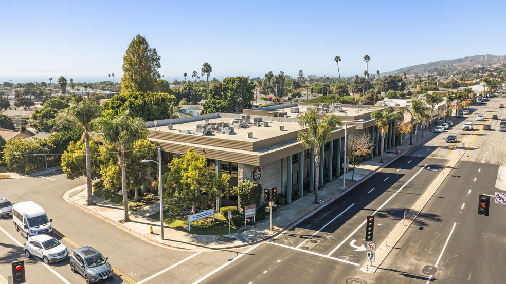 2580-2590 E Main St, Ventura, CA for lease - Building Photo - Image 3 of 7