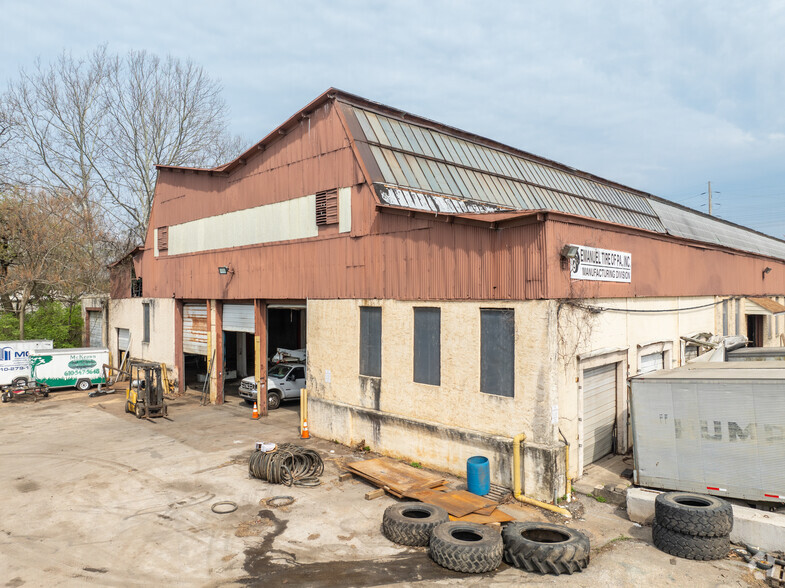 1304 Conshohocken Rd, Conshohocken, PA for lease - Building Photo - Image 3 of 5