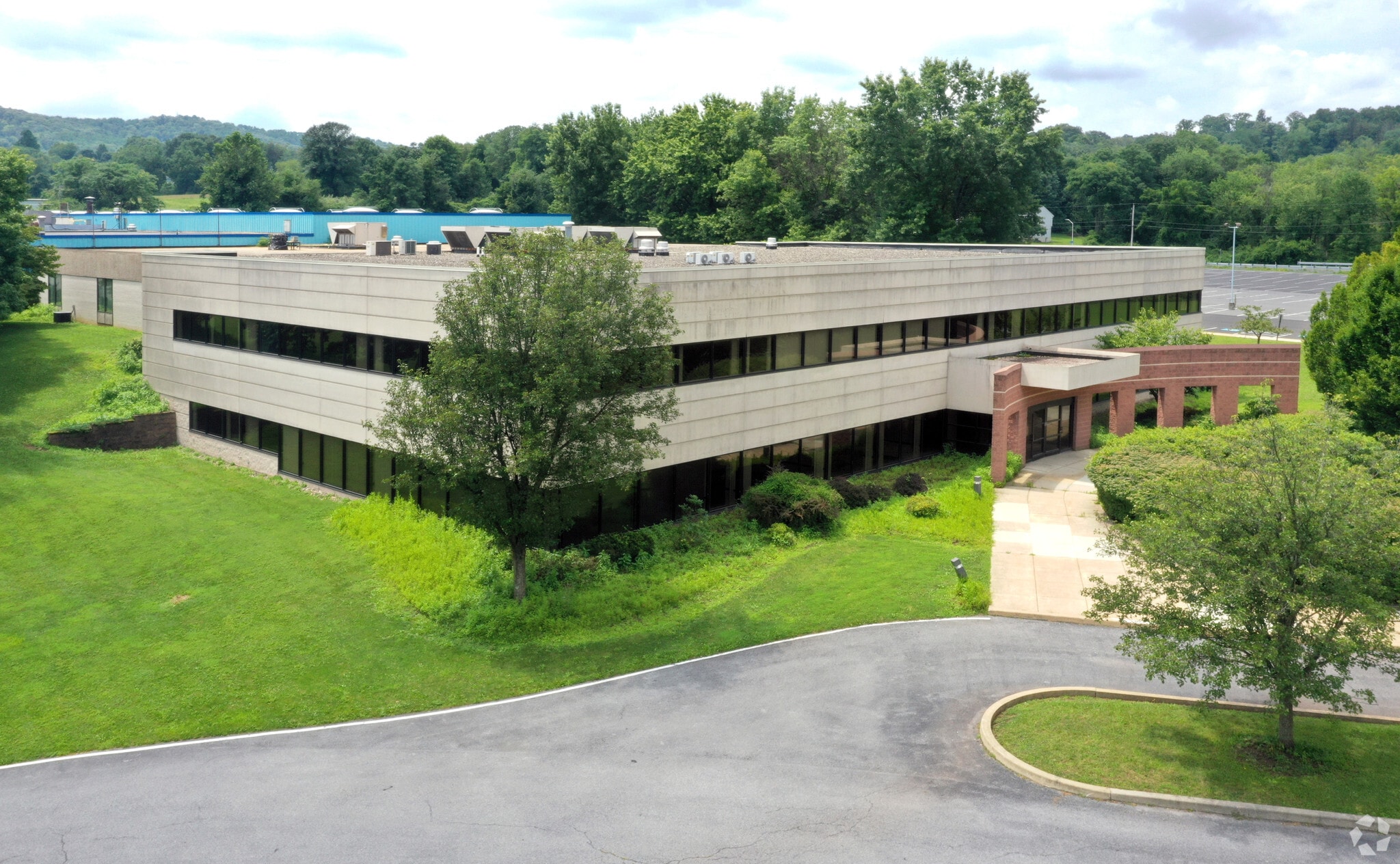 400 E Wyomissing Ave, Mohnton, PA for sale Building Photo- Image 1 of 1