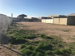 2307 W Houston Ave, Apache Junction, AZ for lease Building Photo- Image 2 of 5