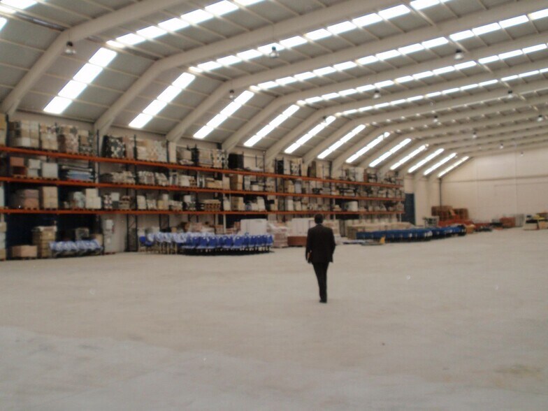 Industrial in Casarrubios del Monte, Toledo for lease - Interior Photo - Image 3 of 13