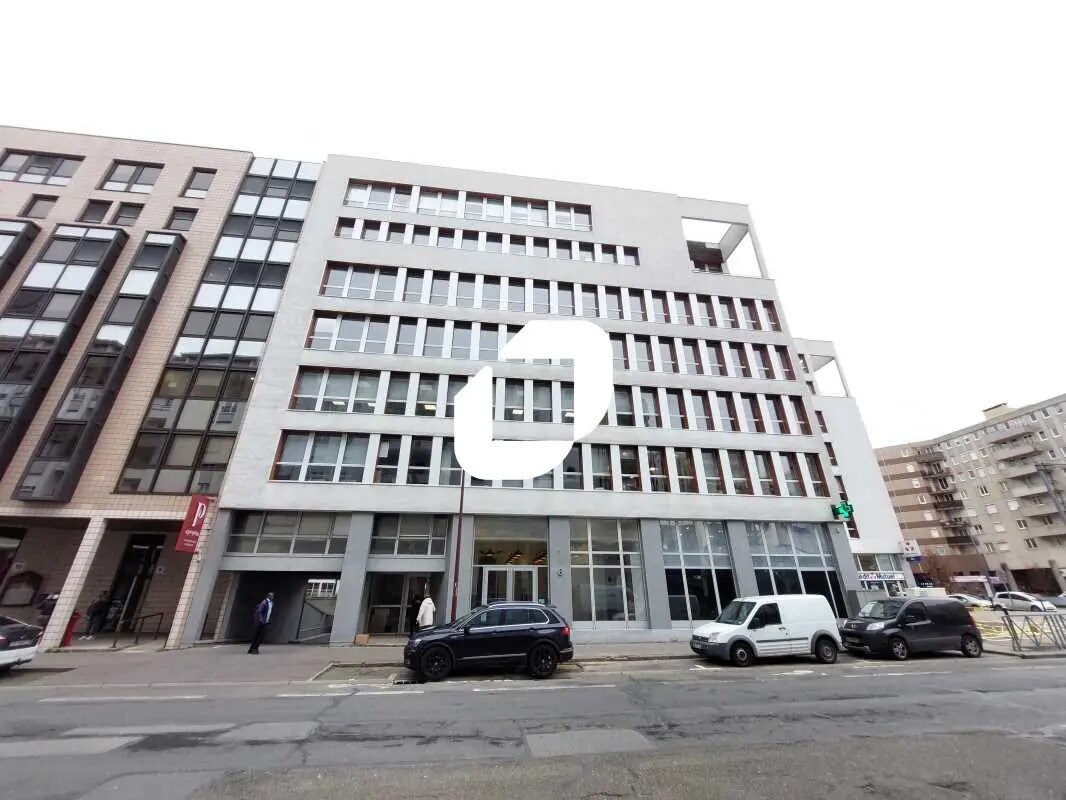 6 Avenue Gustave Eiffel, Montigny-le-Bretonneux for lease Building Photo- Image 1 of 19