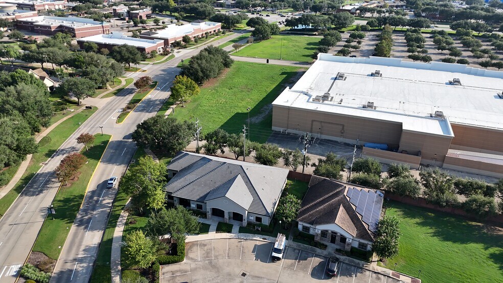 4810 Riverstone Blvd. C Blvd, Missouri City, TX for lease - Building Photo - Image 2 of 5