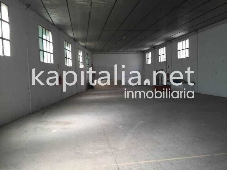 Industrial in Bocairent, Valencia for sale - Building Photo - Image 3 of 4