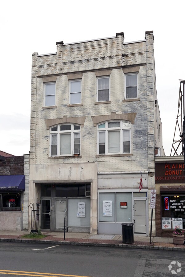 127 Watchung Ave, Plainfield, NJ 07060