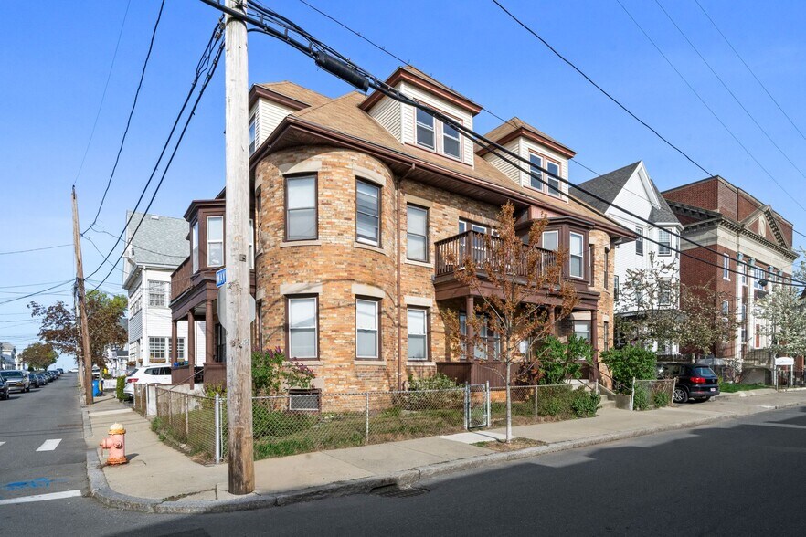 5 Waveway Ave, Winthrop, MA for sale - Building Photo - Image 1 of 1