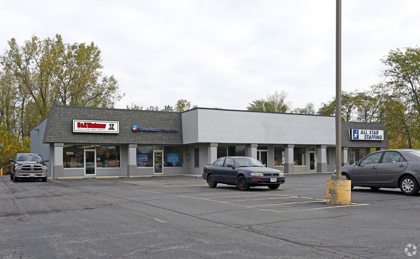 3021 Harding Hwy, Lima, OH 45804