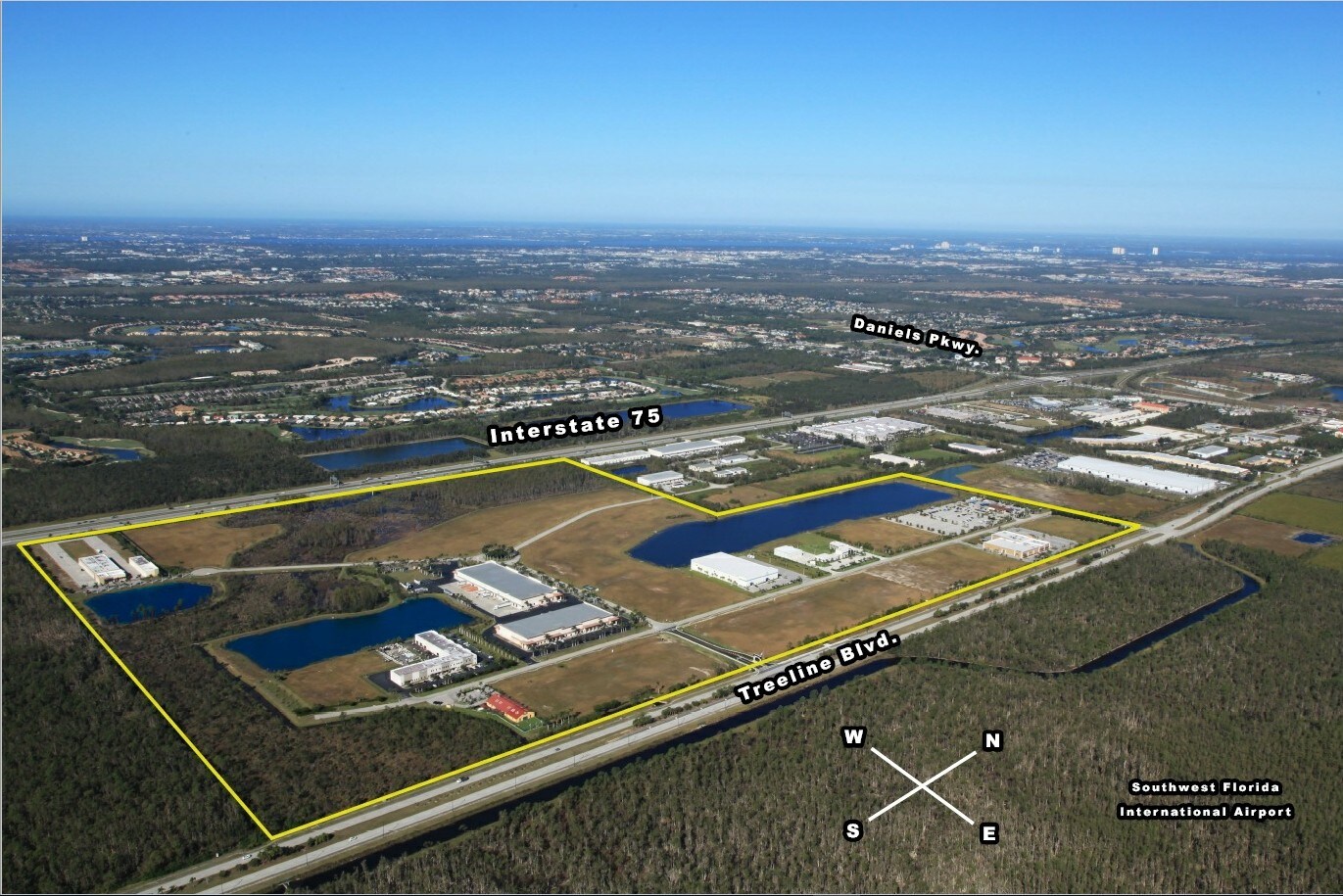 14651 Jetport Loop, Fort Myers, FL for sale Primary Photo- Image 1 of 1