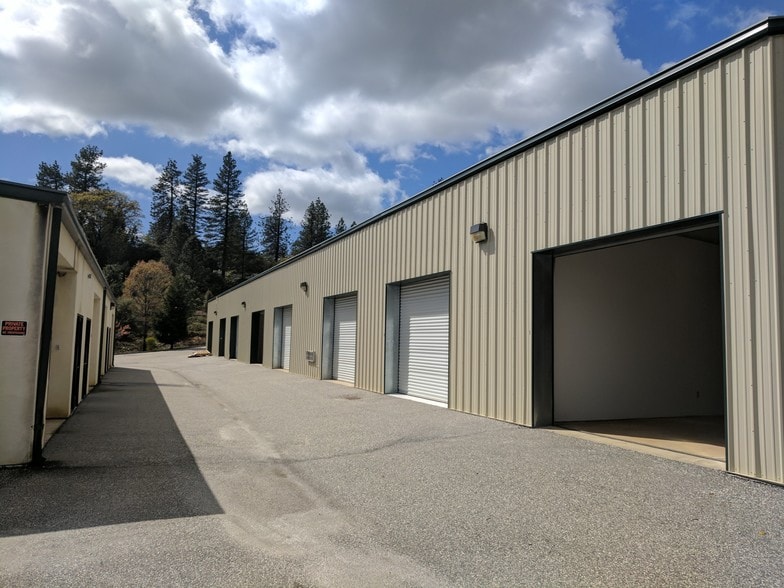 158 Whitcomb Ave, Colfax, CA for sale - Building Photo - Image 1 of 1