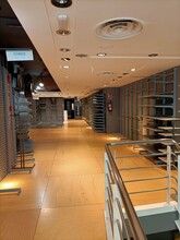 Retail in Cáceres, Cáceres for lease Interior Photo- Image 2 of 2