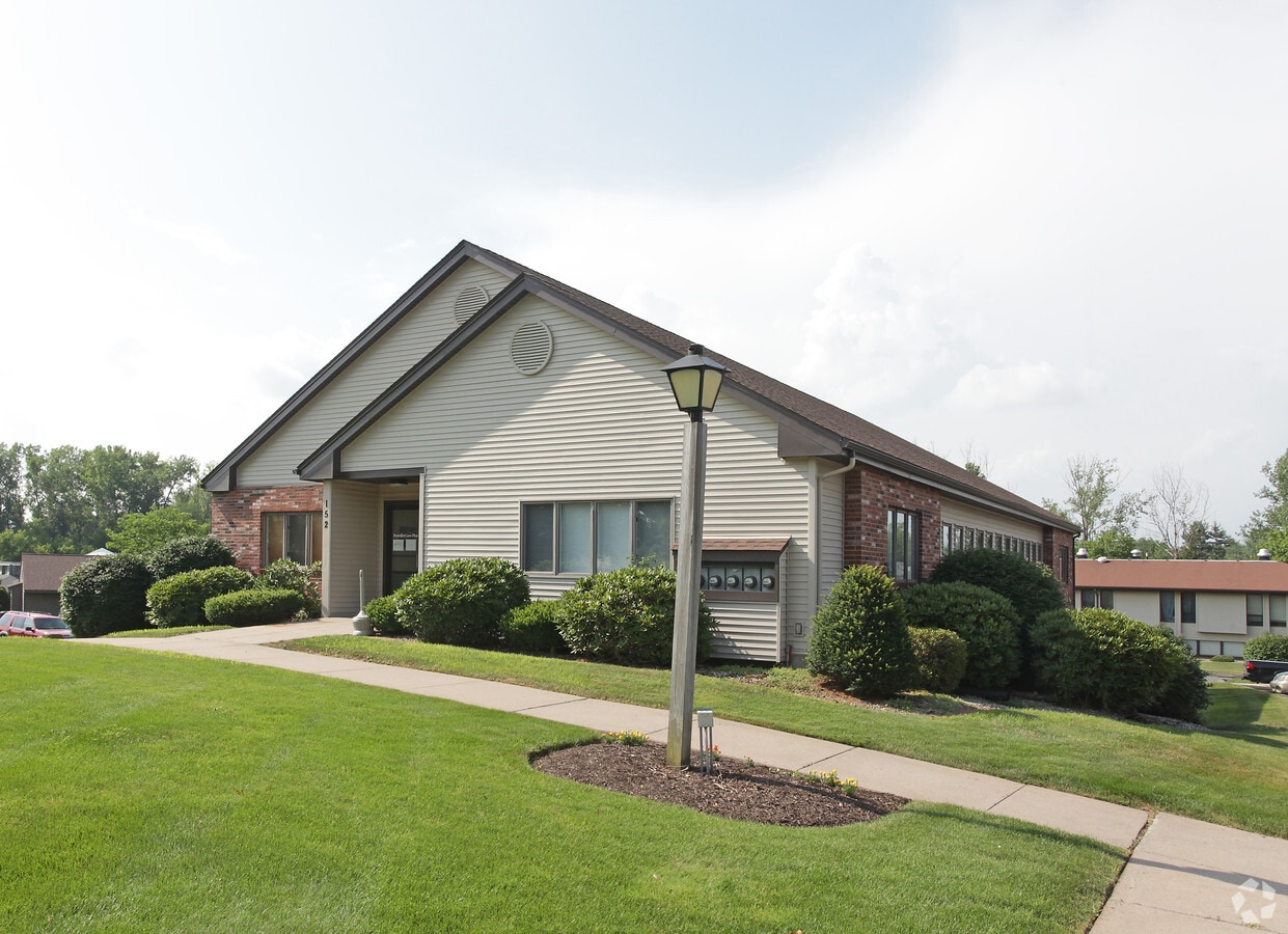 152 Deming St, South Windsor, CT 06074