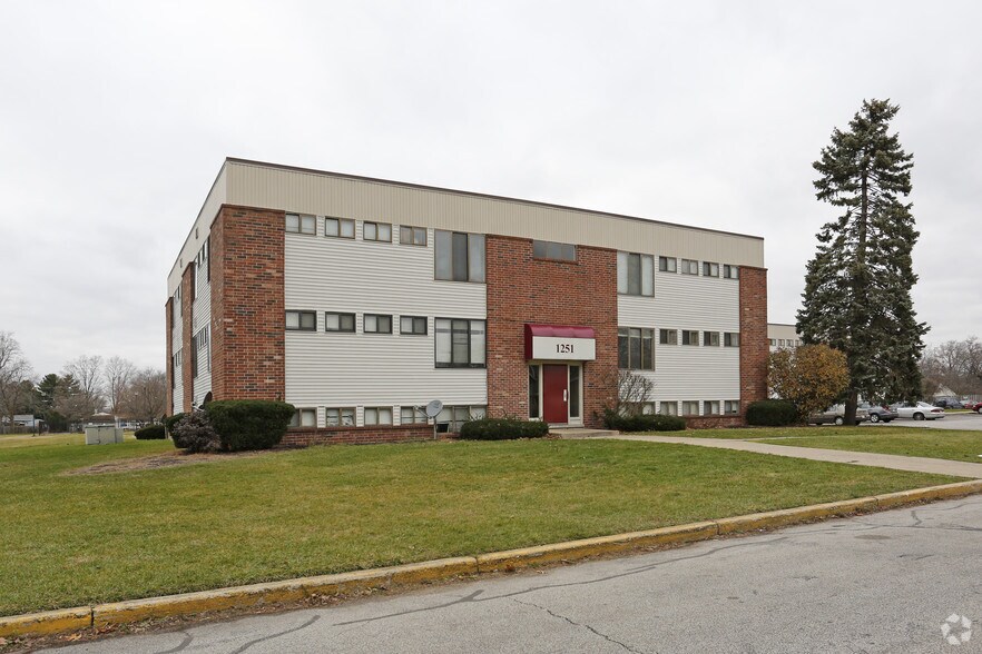 3012 Edison Rd, South Bend, IN 46615