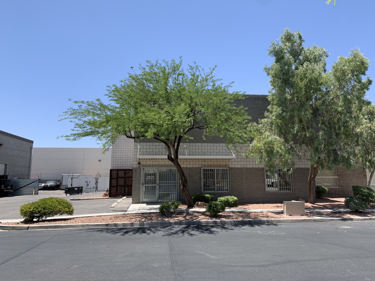 4364 E Alexander Rd, Las Vegas, NV 89115 | LoopNet