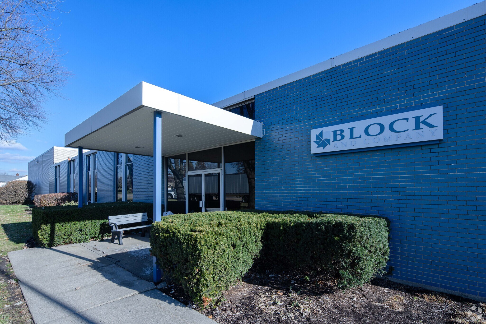 1111 S Wheeling Rd, Wheeling, IL 60090 Block & Co