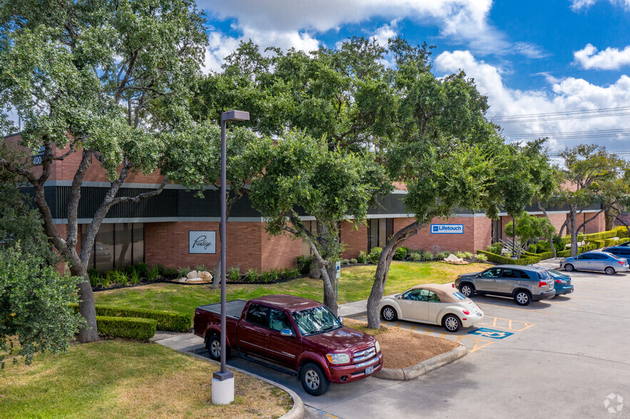 12000 Network Blvd, San Antonio, TX for lease - Building Photo - Image 1 of 29