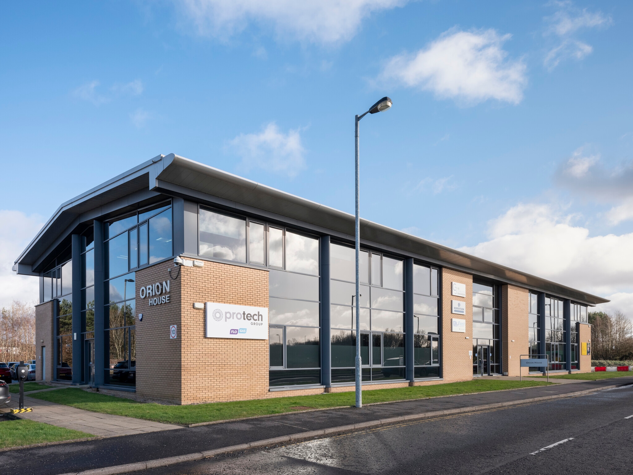 1 Robroyston Oval, Glasgow for sale Building Photo- Image 1 of 1