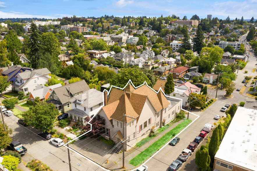 4000 Whitman Ave, Seattle, WA for sale - Building Photo - Image 1 of 1