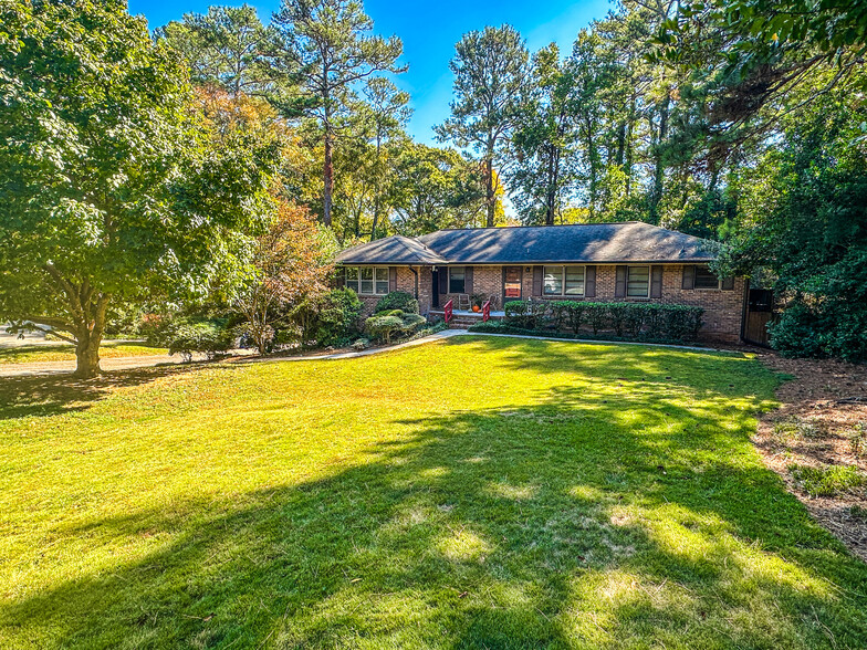 1425 Southland Vista Ct NE, Atlanta, GA for sale - Building Photo - Image 2 of 15