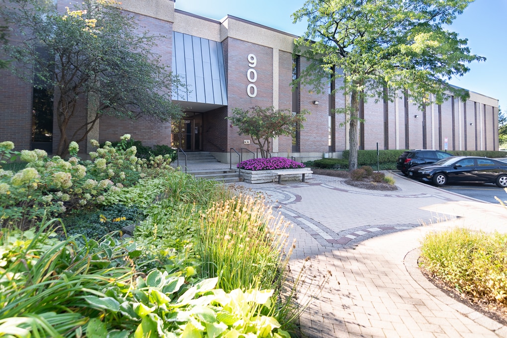 900 Skokie Blvd, Northbrook, IL for lease Building Photo- Image 1 of 14