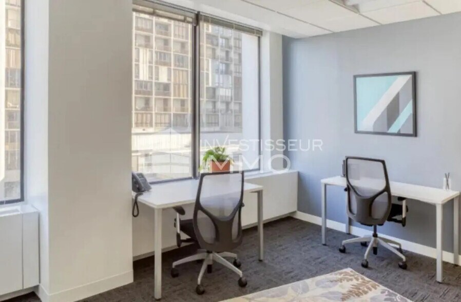 Office in Malakoff for lease - Interior Photo - Image 3 of 11