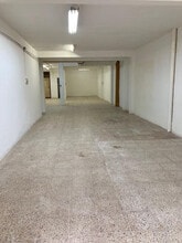 Retail in Esplugues de Llobregat, Barcelona for lease Interior Photo- Image 2 of 6