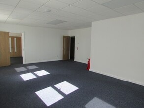 78-84 High St, Dunstable for lease Interior Photo- Image 2 of 11